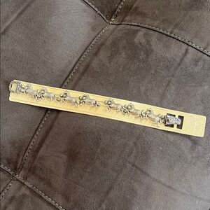 Fashion Jewelry Silver Floral Hair Clip